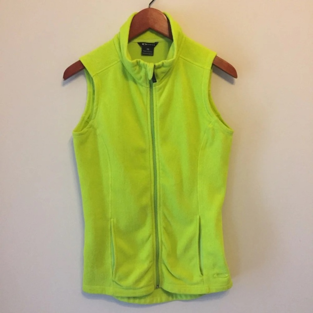 Oakley Vest